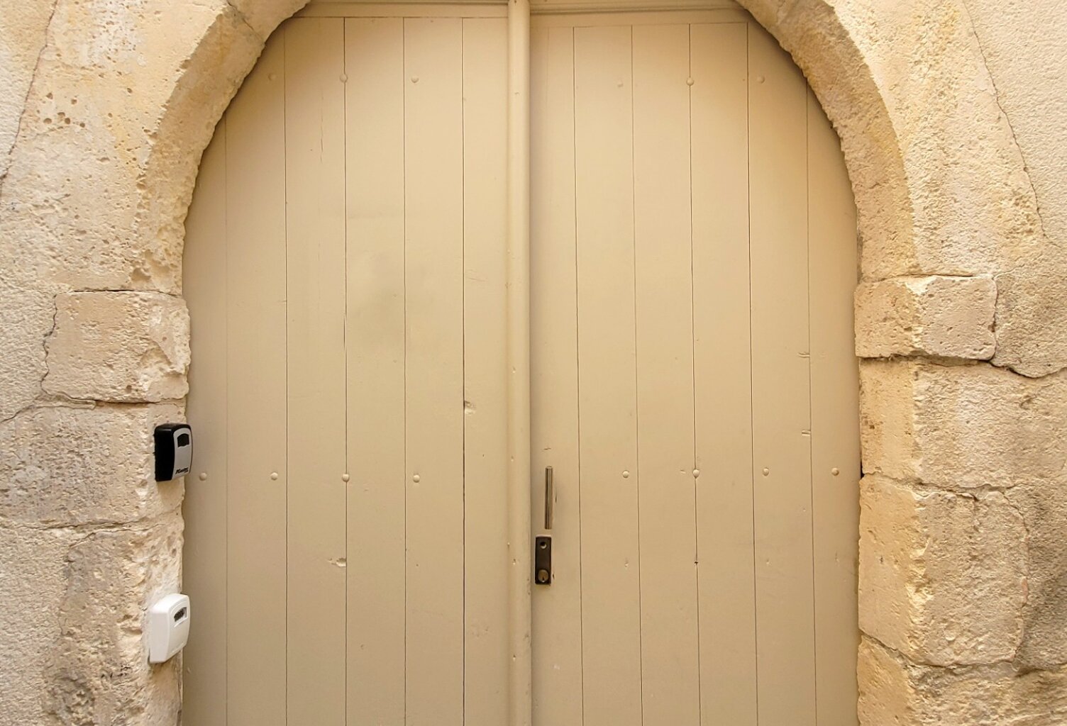 Appartement à vendre 1 pièces LA ROCHELLE (17) - Cœur Historique de La Rochelle - A 200m du Marché Central — photo 1