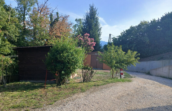 Maison à vendre 6 pièces POLIENAS (38)- Maison 5 chambres sur 1459 m² de terrain -  Proche Tullins - DPE en C — photo 3