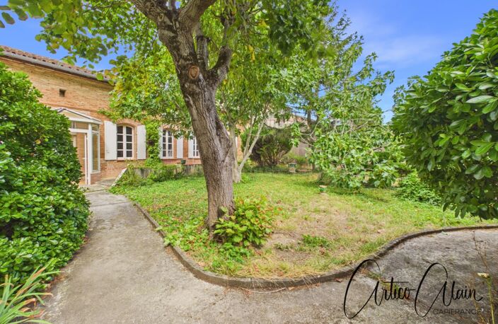 Maison bourgeoise 183 m² – jardin, 2 garages et double accès — photo 2
