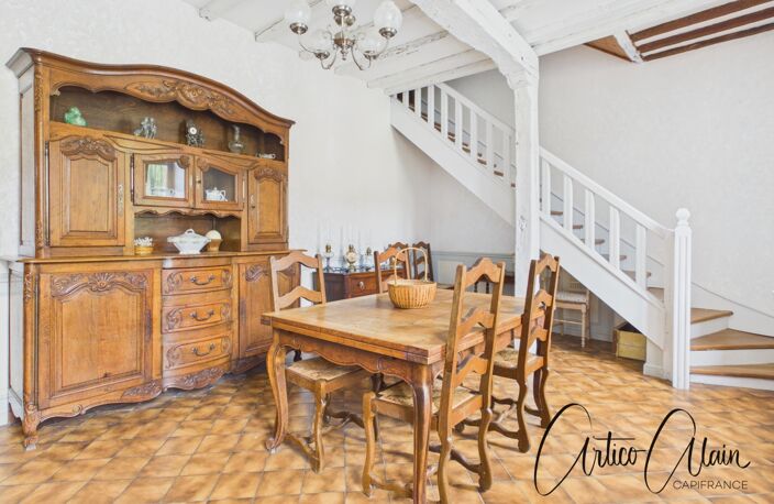 Maison bourgeoise 183 m² – jardin, 2 garages et double accès — photo 4