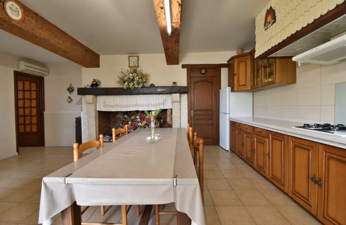 Propriete à vendre 6 pièces SAINT SIXTE (47) 5 chambres, 2 salles d'eau — photo 2