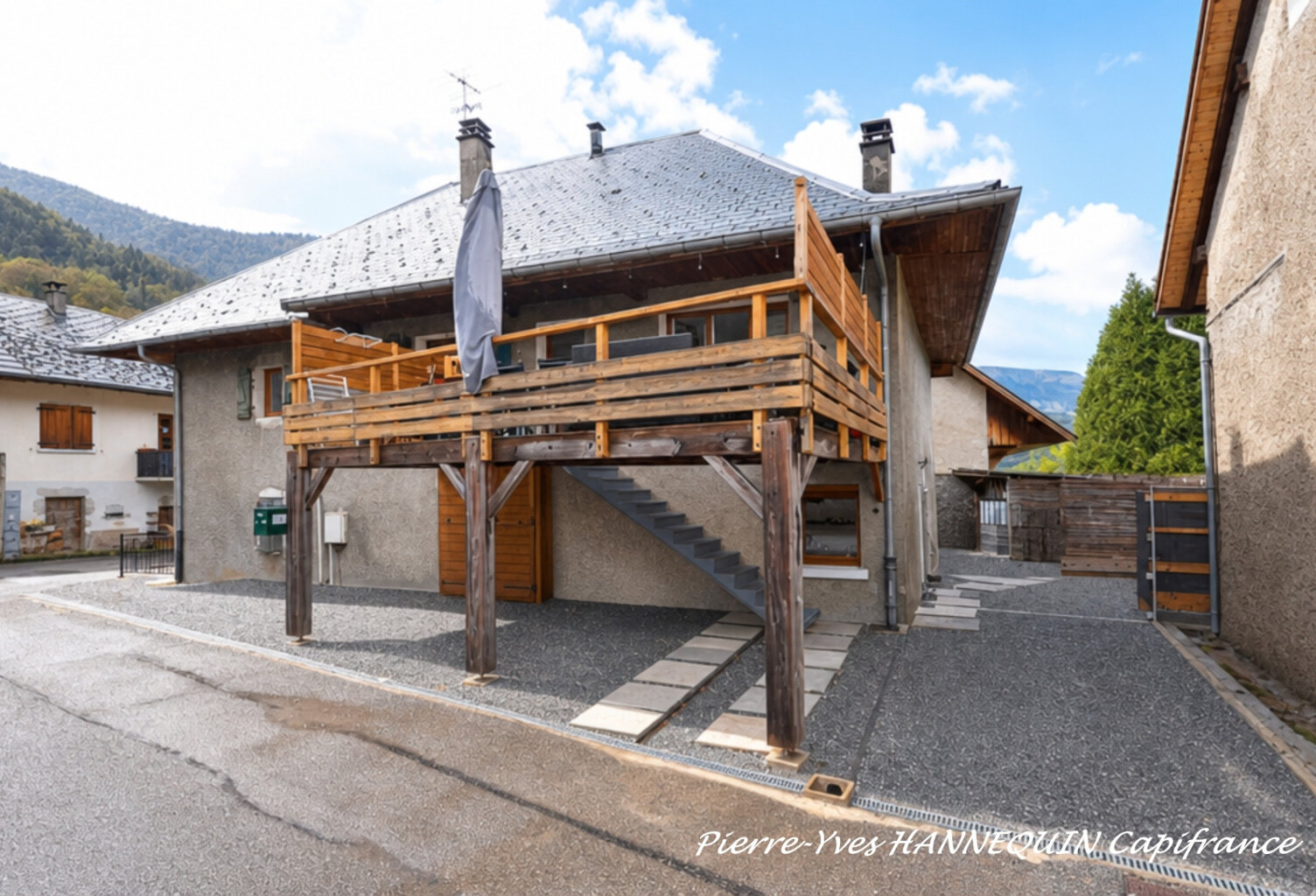 GIEZ – Ensemble immobilier 195 m² – 3 logements indépendants + plateau à réhabiliter– Proche du lac d’Annecy — photo 1