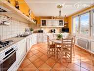 JÉGUN – 153 m² – 4 chambres – jardin – garage – de beaux volumes sur deux niveaux — photo 4