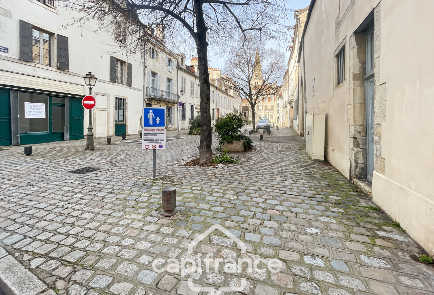 Dijon Hyper centre- rue Cazotte — photo 1
