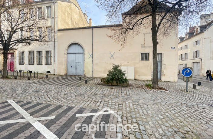 Dijon Hyper centre- rue Cazotte — photo 2