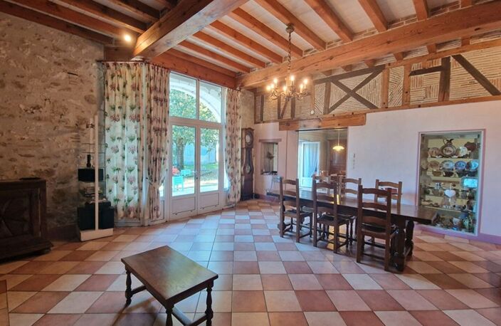 DEMEURE EN PIERRE - SECHOIR - DEPENDANCES - 4 chambres — photo 5