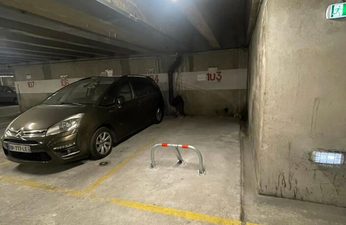 🚗 Paris 13e – Parking sécurisé 84/86 Boulevard Massena– Accès rapide périphérique & métro — photo 2