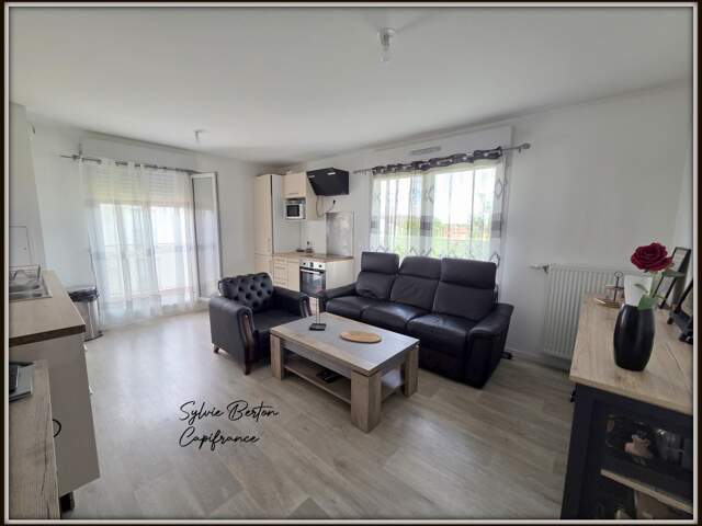 Sevran Appartement 2 pièces - 50 m2 - Balcon - Place de parking en sous-sol — photo du bien