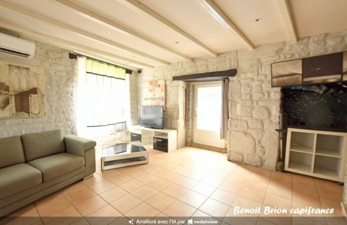 Maison en pierre de 55 m² avec jardin et terrasse- le Tiercent — photo 5