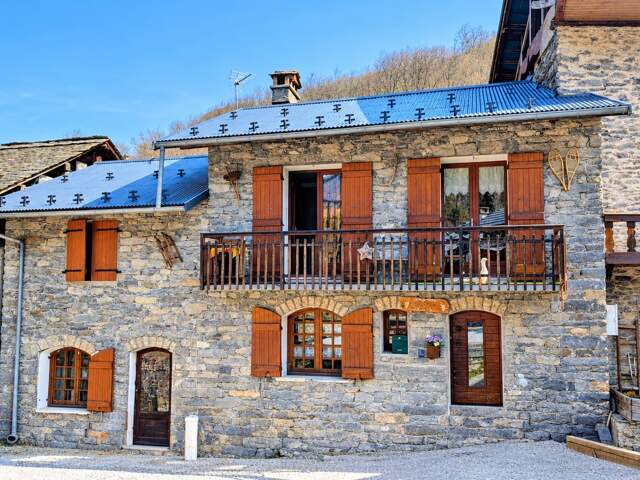 Maison à vendre 8 pièces SAINT MARTIN DE BELLEVILLE (73) LES MENUIRES VAL THORENS — photo du bien