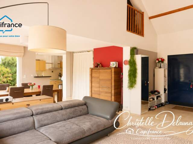 CHANGÉ – SPACIEUSE MAISON FAMILIALE DE 172 M² AVEC 5 CHAMBRES — photo du bien