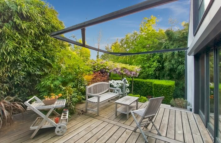 Sucy-en-Brie, Maison d'exception, parcelle de 800m², 259m² au sol, 4 chambres, 3 terrasses, jardin, garage, sous-sol — photo 2