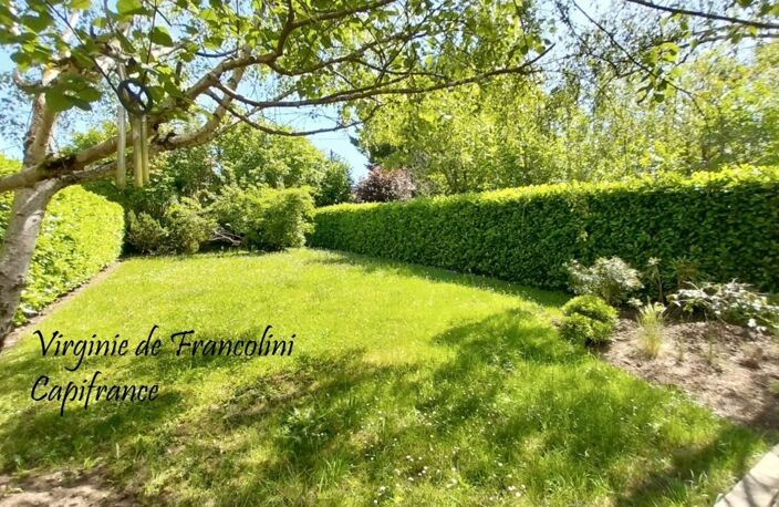 Sucy-en-Brie, Maison d'exception, parcelle de 800m², 259m² au sol, 4 chambres, 3 terrasses, jardin, garage, sous-sol — photo 5