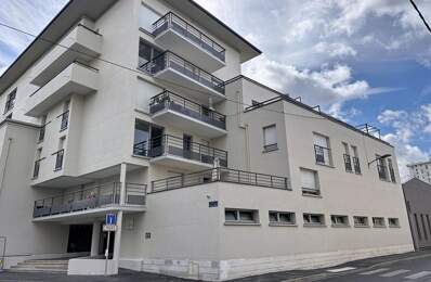Appartement À Vendre — photo du bien