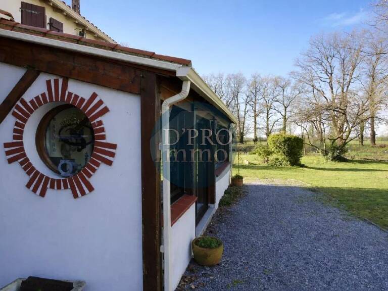 Cadre Verdoyant : Maison Familiale Avec Grand Jardin Et Plan D'eau — photo 1