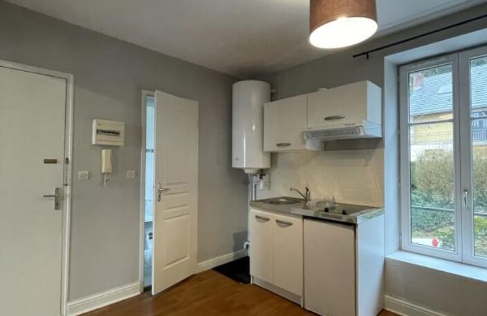 A louer - F1bis 25m2 - rue de la Foucotte NANCY — photo 2