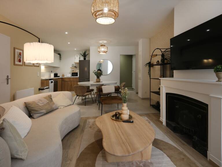 COLOCATION / PLACE CARNOT - RUE DUHAMEL 69002 LYON — photo 1