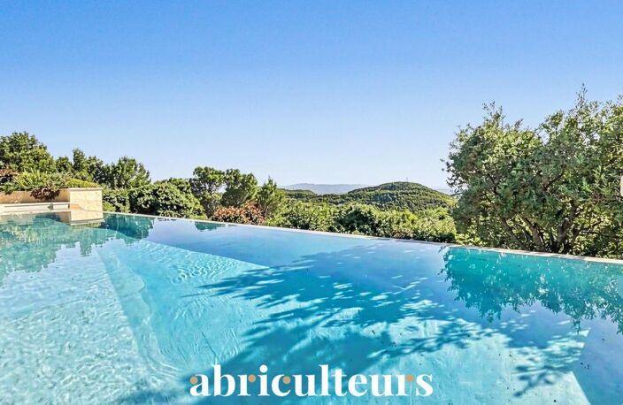 Splendide villa de 296 m² avec piscine, sauna, spa, terrain de 1,2 ha et vue exceptionnelle à Rognes (13840) — photo 2