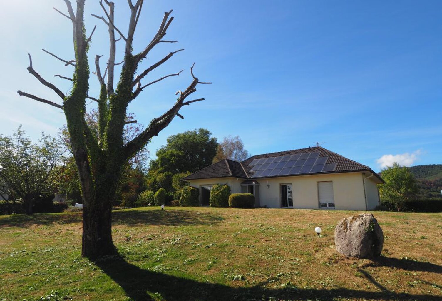 Proche Giromagny, propriété dans un parc de 3554 m2 sans vis — photo 1
