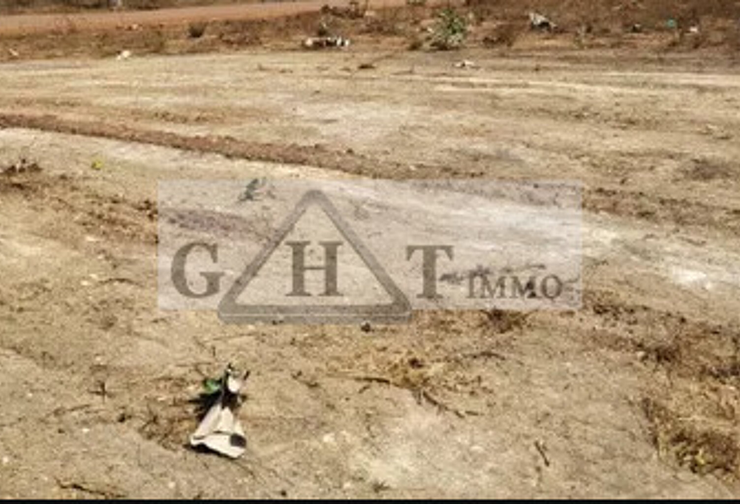 Terrain à louer de 3000 m² à GARGES LES GONESSE — photo 1