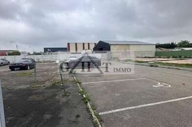 Terrain  900000 €