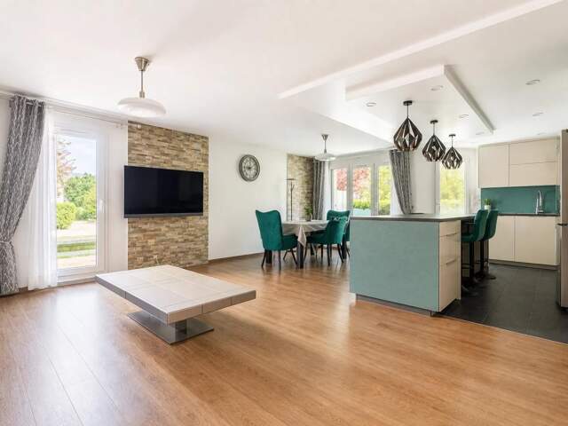 Appartement de 4 pièces de 92 m² au Bourget — photo du bien