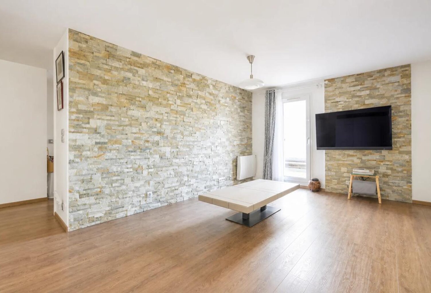 Appartement de 4 pièces de 92 m² au Bourget — photo 1