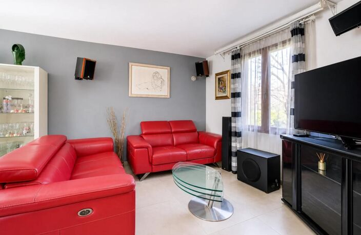 Maison de 4 pièces de 85 m² à Vaulx-en-Velin — photo 3