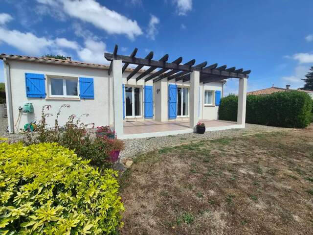 Maison de 4 pièces de 100 m² à Cuxac-Cabardès — photo du bien