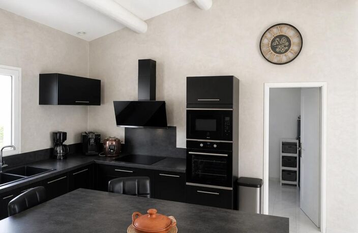 Maison de 1 pièce de 190 m² à Saint-Nazaire — photo 2