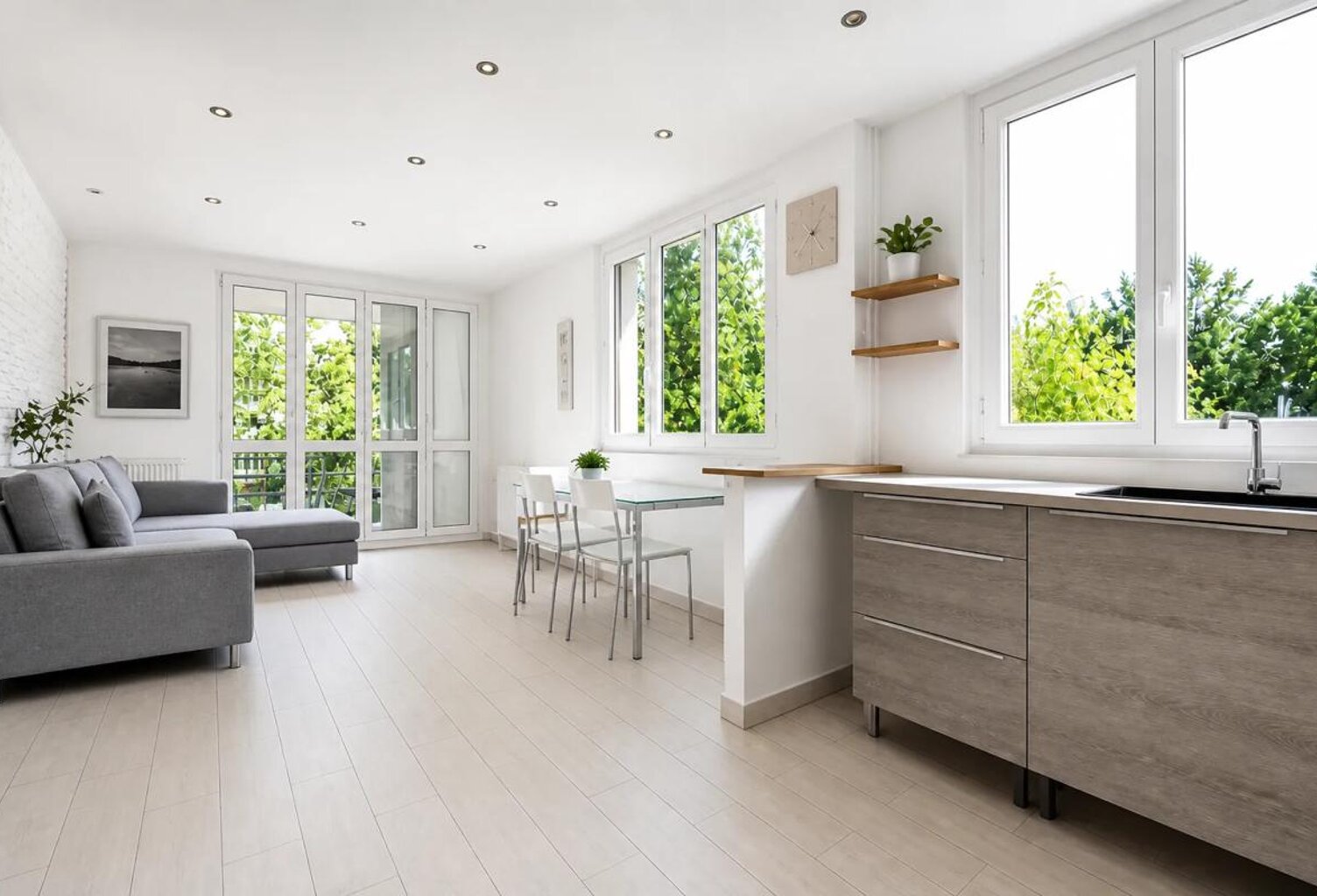 Appartement de trois pièces ! Copropriété familiale avec ravalem — photo 1