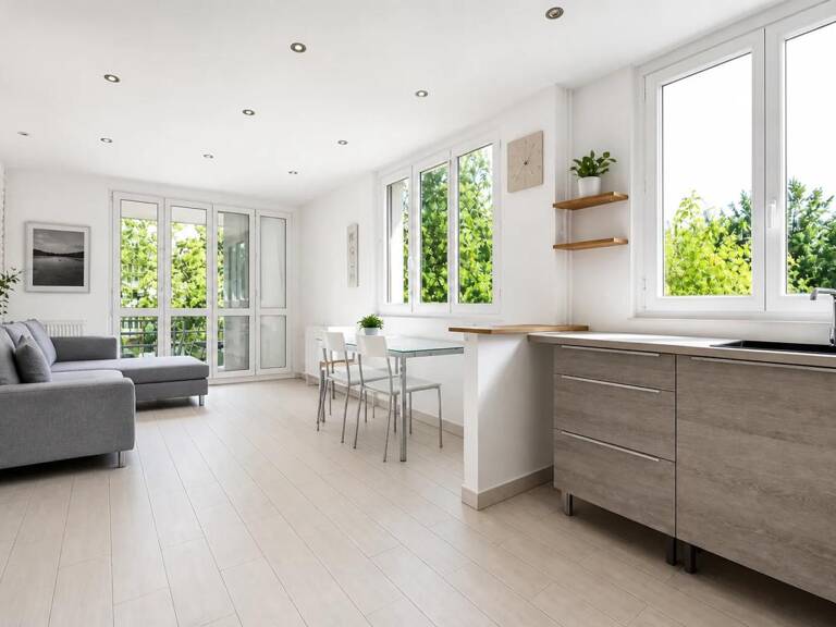 Appartement de trois pièces ! Copropriété familiale avec ravalem — photo 1