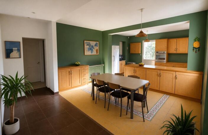 Maison en pierre 11 pièces à Ambarès-et-Lagrave — photo 5