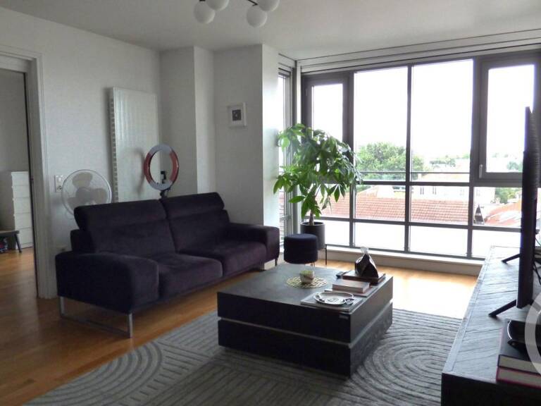T2 — photo 1