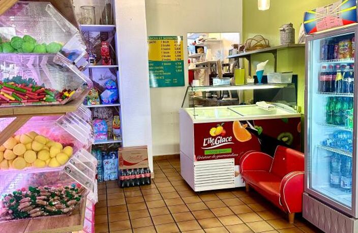 Bien Commercial À Vendre — photo 2