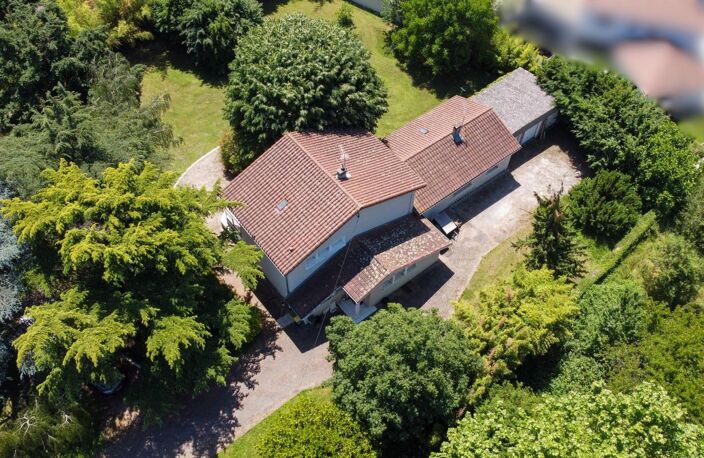 LA GRAND-CROIX – PROPRIÉTÉ DE CARACTÈRE DE 185 m² SUR PARC ARBORÉ DE 2 000 m² — photo 2