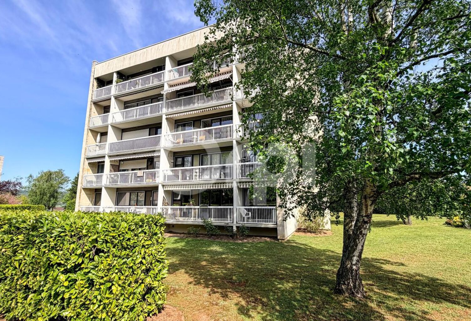 Appartement 3 pièces avec balcon et parking  À Vendre Verneuil/seine — photo 1