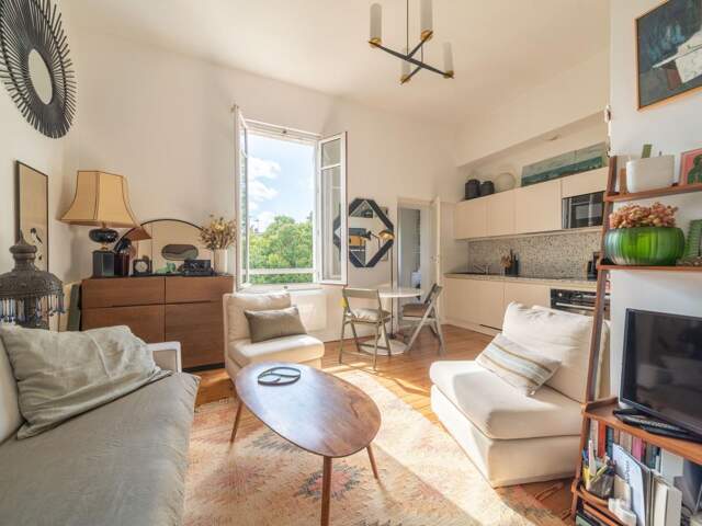 Appartement T2 - Belle immeuble en pierre — photo du bien