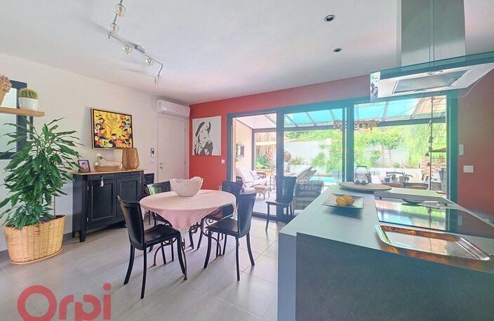 Lunel-Viel – Villa contemporaine T5 avec piscine chauffée, au calme et proche du centre — photo 3