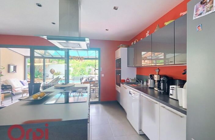 Lunel-Viel – Villa contemporaine T5 avec piscine chauffée, au calme et proche du centre — photo 4