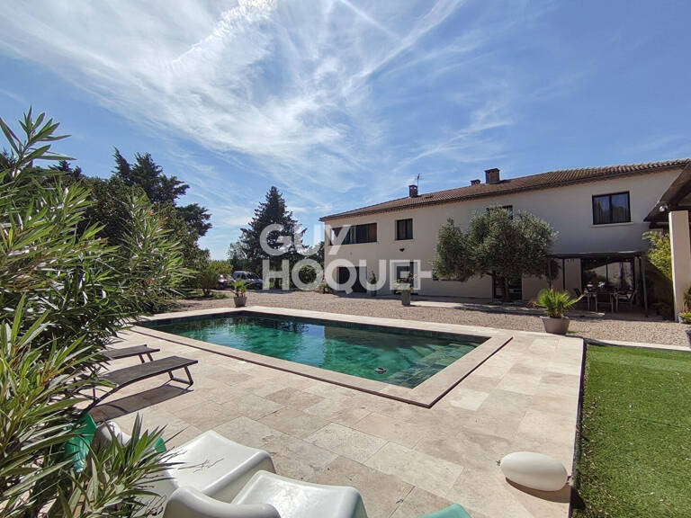 Carpentras - Maison R+1 - 279 m² (dont véranda 48 m²) - 5 chambres, 2 garages, Piscine et Forage — photo 1