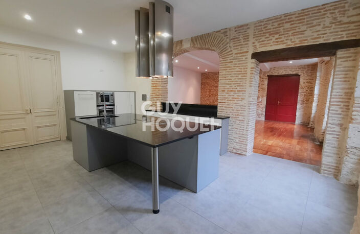 Appartement de caractère en centre-ville, avec terrasse — photo 4