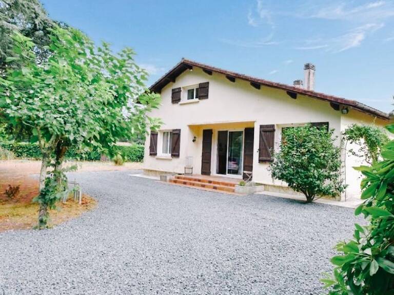 Maison dans un magnifique cadre — photo 1