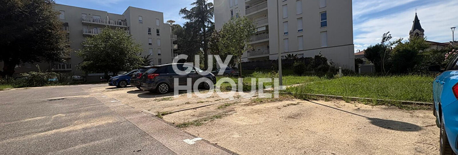Garage   m² à vendre à Givors (69700)