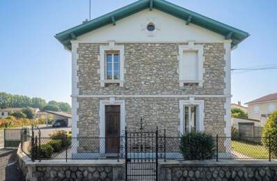 Dax - Ensemble immobilier de 3 appartements loués avec garages et dépendance — photo du bien