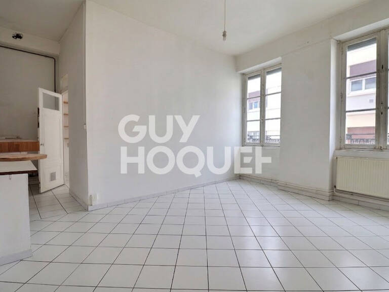 Appartement à rénover - Rue de la Thibaudière — photo 1