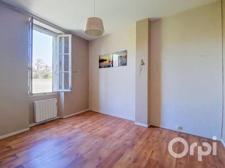 Toulon Ouest Pont du las (83200) Appartement Type 4 avec deux grande pièce de rangement sous comble — photo 1