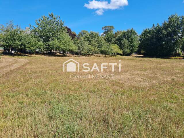 Terrain constructible de 966 M² à Roullours à trois minutes de Vire — photo du bien