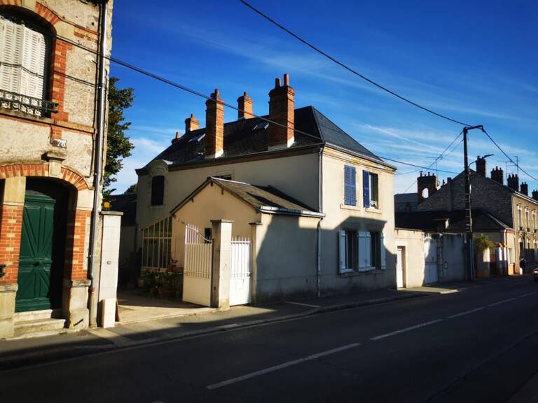 Maison ancienne à Orléans proche du tram et de la gare — photo 1