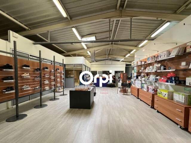 Local commercial de 358m2, en centre ville de Lens — photo du bien